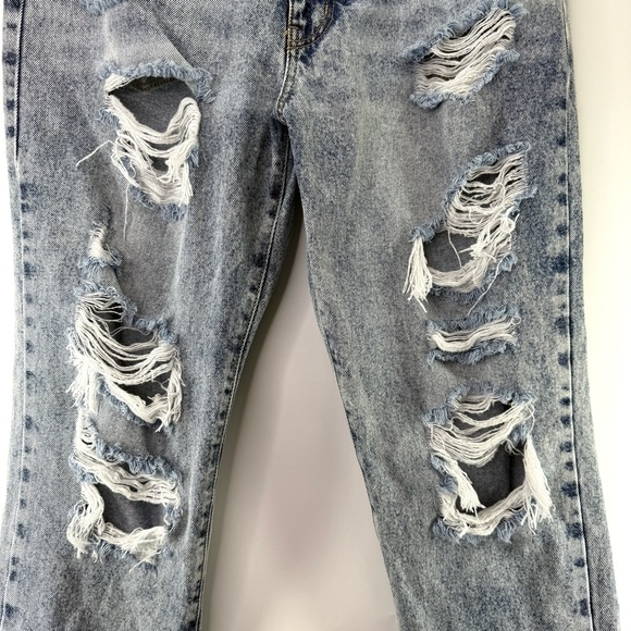 KanCan Karen High Rise Mom Distressed Denim Cropped Jeans 13/30 - Picture 5 of 13